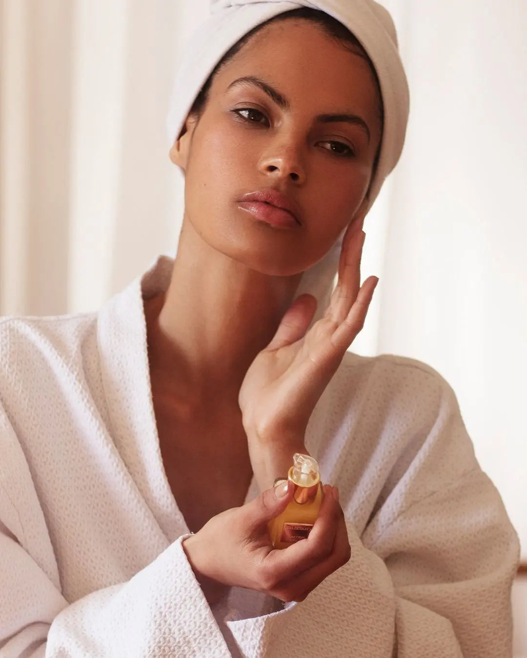 Instant Plump — Moisture Replenishing Hydrating Serum Chatelier