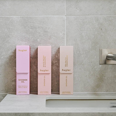 200ml Shower Oil Boxed - Adorned Xmas - Pink Pepper & Vanilla Bean Huxter